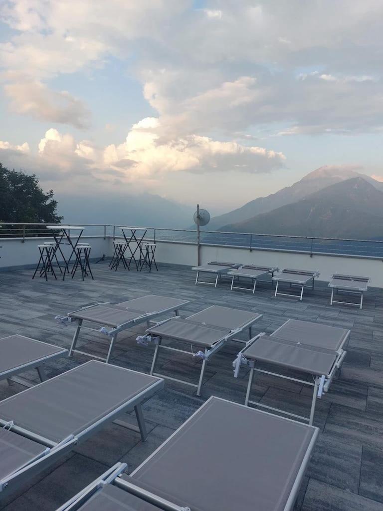 Agriturismo Piccolo Paradiso Pianello Del Lario Buitenkant foto