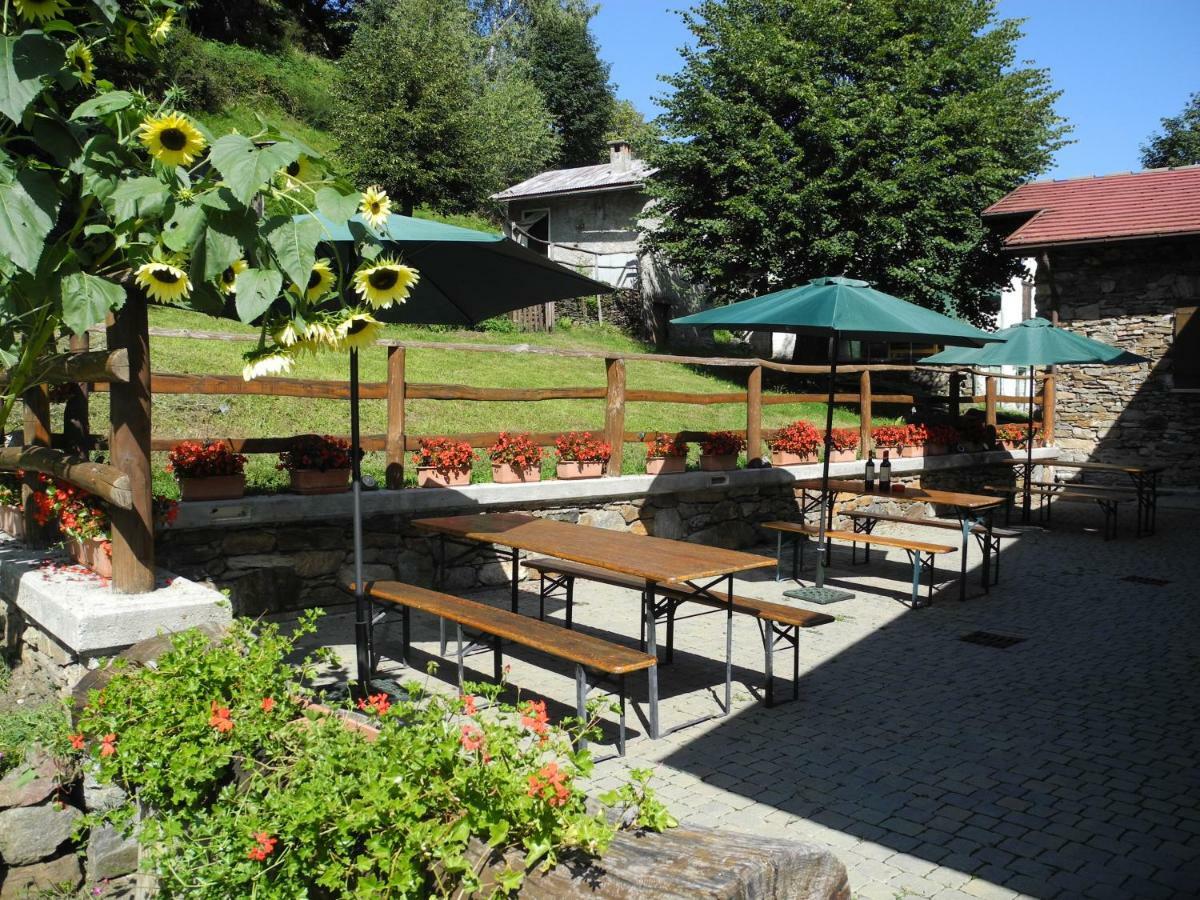 Agriturismo Piccolo Paradiso Pianello Del Lario Buitenkant foto