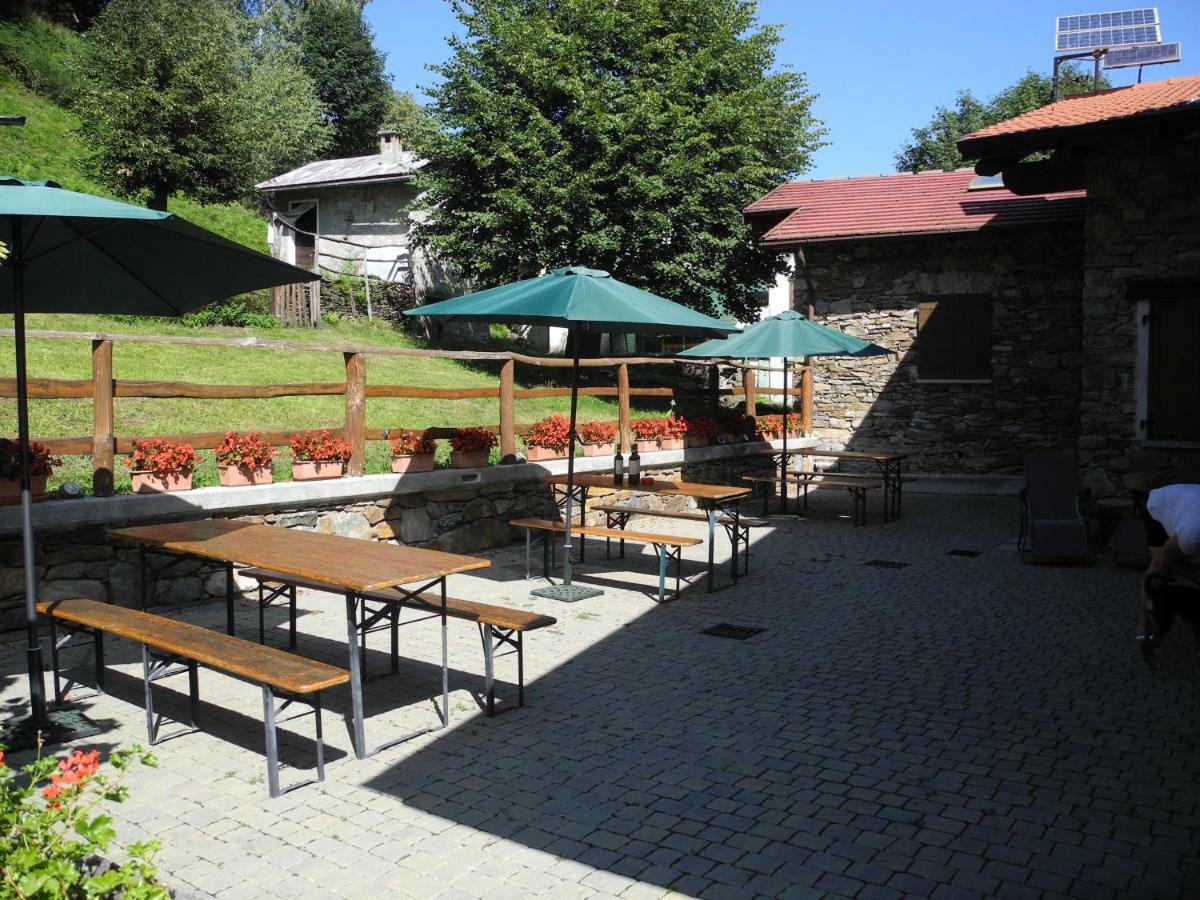 Agriturismo Piccolo Paradiso Pianello Del Lario Buitenkant foto