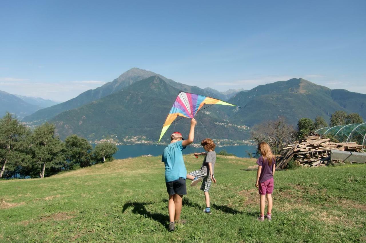 Agriturismo Piccolo Paradiso Pianello Del Lario Buitenkant foto