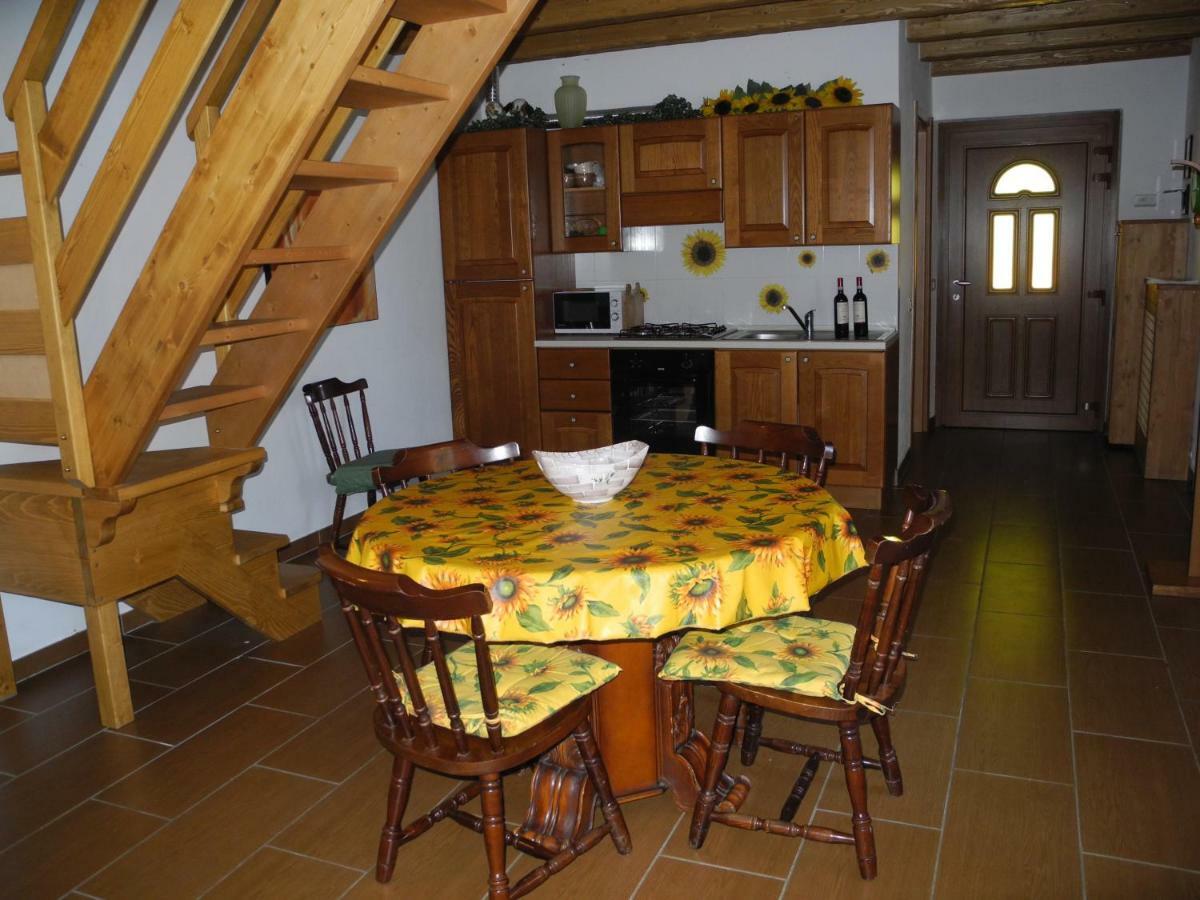 Agriturismo Piccolo Paradiso Pianello Del Lario Buitenkant foto